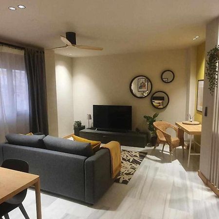Apartamenticos Studio 98 Сарагоса Екстериор снимка