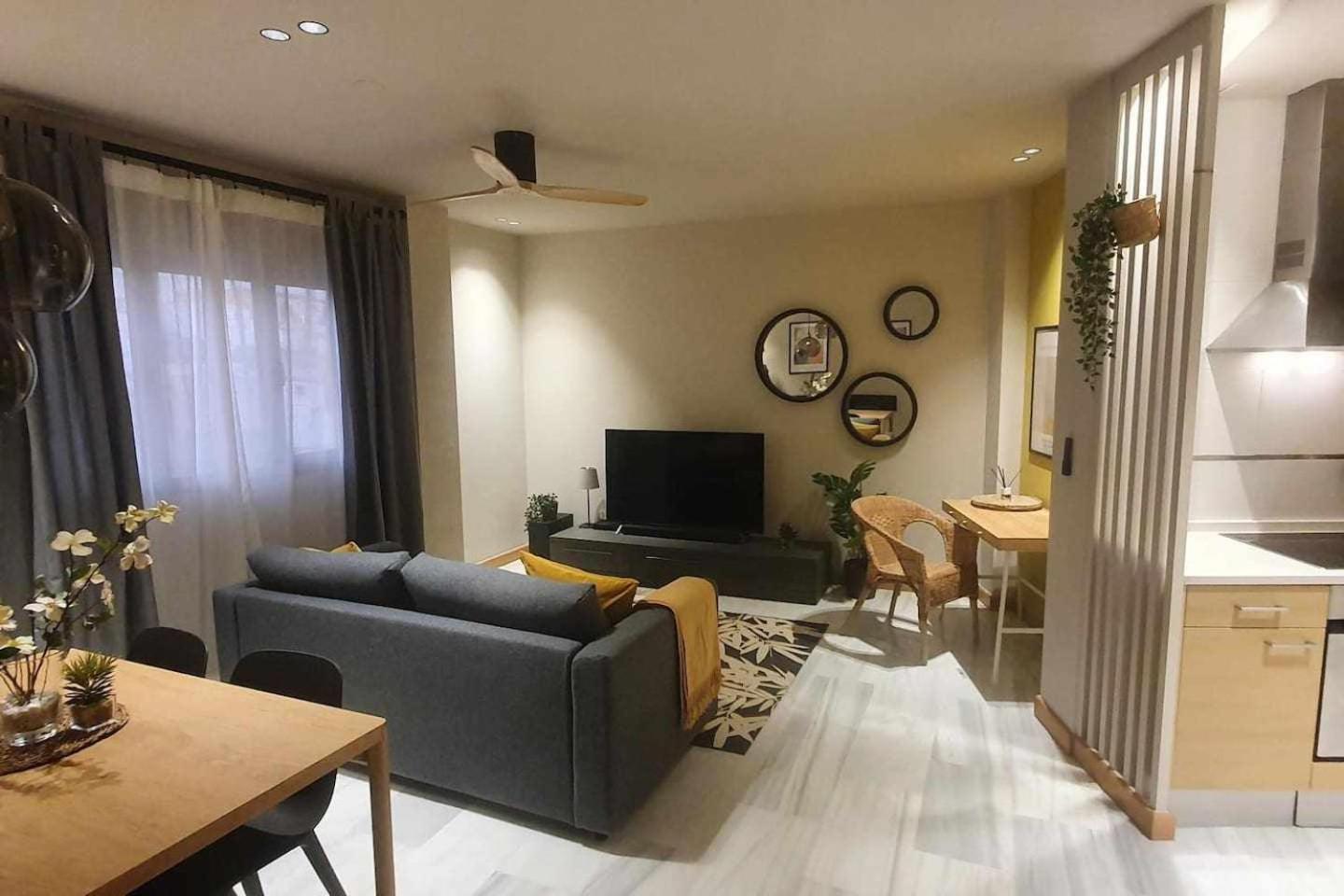 Apartamenticos Studio 98 Сарагоса Екстериор снимка